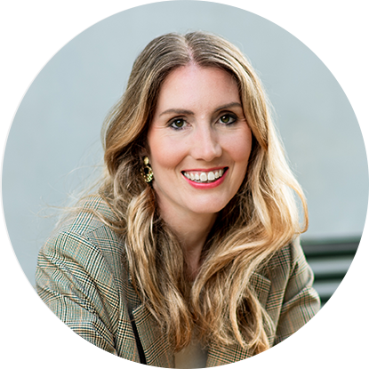 Fotos der zwei Mitarbeiterinnen Petra und Christina beim Neurodermitis-Begleiter-Team