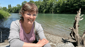 Blogübersicht - Bewegung und Psyche: Wie mir Yoga & Sport als Selbstfürsorge bei Neurodermitis helfen