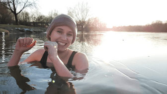 Blogübersicht - Eisbaden bei Neurodermitis – wie mir die Kälte durch den Winter hilft