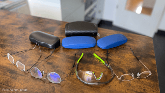 Blogübersicht - Rainers Erfahrung: Brille, Hörgerät und Kontaktlinsen bei Neurodermitis