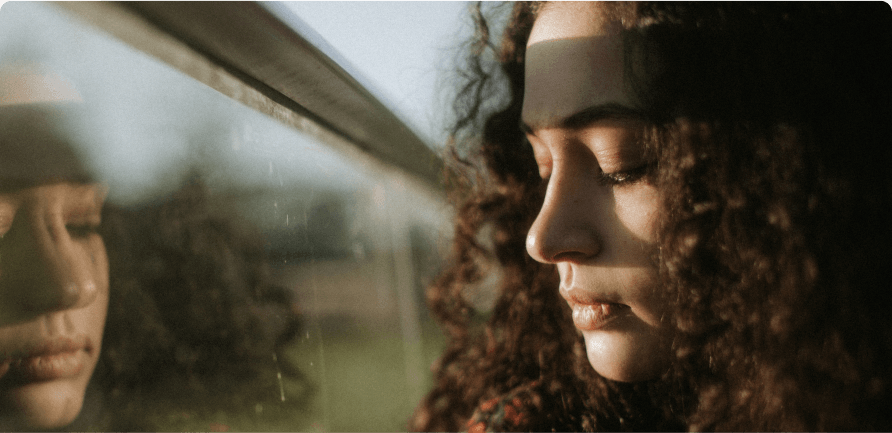 Neurodermitis-Patientin hat mit Vorurteilen zu kämpfen